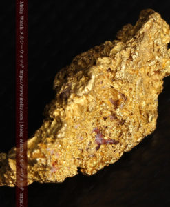 8.19gの複雑で多彩な表面の縦長の自然金-G0447-13