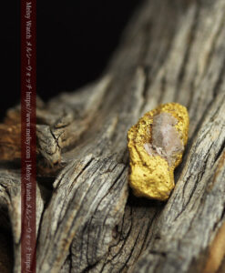 2.03gのお茶目な石英のワンポイントが面白い自然金-G0449-5