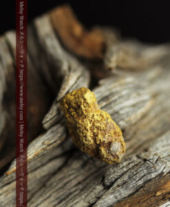 2.03gのお茶目な石英のワンポイントが面白い自然金-G0449-6