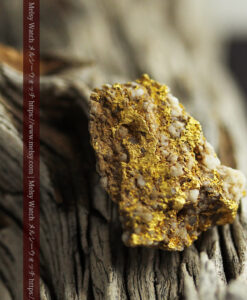 14.32gのまだら模様のように石英と金が入り組んでいる自然金-G0455-5