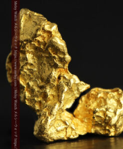 2.38gのモアイ像のような個性的な形をしている自然金-G0460-2