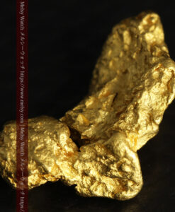 2.38gのモアイ像のような個性的な形をしている自然金-G0460-7