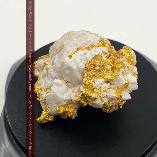 147gの綺麗な石英を含む特大自然金-G0465-1