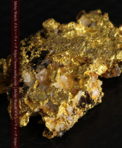 7.97gの四面に石英や凹凸など特徴がある自然金-G0470-5