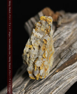 14.9gの石英の中に入り混じる特殊な姿の自然金-G0474-16