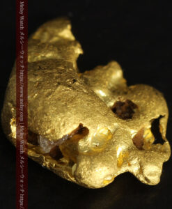 2.83gの演劇の仮面のような形の自然金-G0482-14