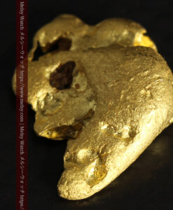 2.83gの演劇の仮面のような形の自然金-G0482-15