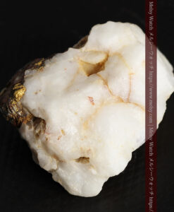 15.38gのサイズ感の有る石英と自然金-G0488-10