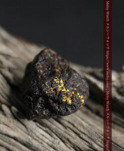 7.67gの西オーストラリア州産の特徴濃い自然金-G0490-13