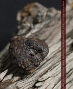 7.67gの西オーストラリア州産の特徴濃い自然金-G0490-15