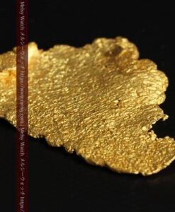 17.36gのゴジラのシルエットような特徴的な形の薄型自然金-G0507-19