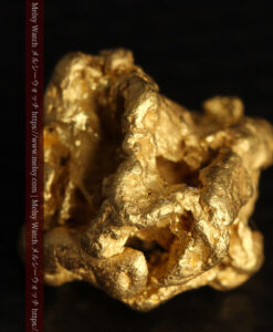 2.69gのコロコロとした愛嬌のある形の自然金-G0510-10