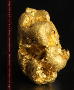 3.20gの少し丸みを帯びた縦長の面の複雑な自然金-G0511-2