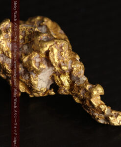 6.79gの先が伸びた特徴のある形の自然金-G0525-10