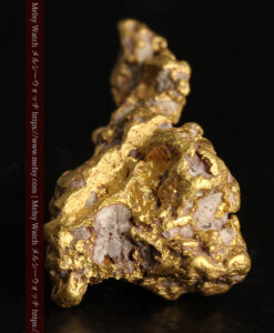 6.79gの先が伸びた特徴のある形の自然金-G0525-3