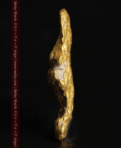 4.45gの埴輪のような形の縦長で細身の自然金-G0527-6