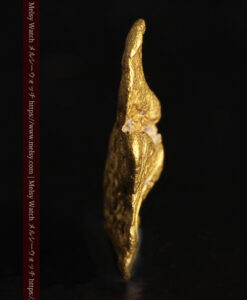 4.45gの埴輪のような形の縦長で細身の自然金-G0527-7