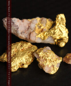 2.94gの４点の小さなクイーンズランド州産自然金-G0529-5