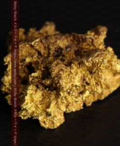 8.48gの荒々しい凹凸が魅力の西オーストラリア州産の大きめの自然金-G0535-10