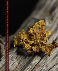 8.48gの荒々しい凹凸が魅力の西オーストラリア州産の大きめの自然金-G0535-16