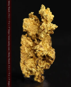 8.48gの荒々しい凹凸が魅力の西オーストラリア州産の大きめの自然金-G0535-3