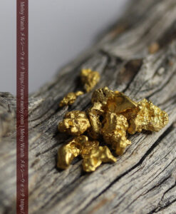 4.57gのビクトリア州産の1g弱1点を含む小粒自然金11点-G0540-2