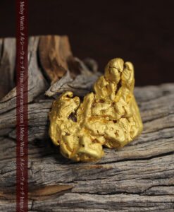 17.75gのウサギ・ワニのような形の重みある詰まった自然金-G0543-3