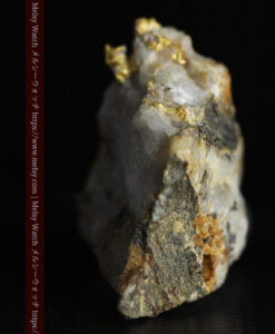 19.18gの大きな石英の所々に見える自然金-G0556-7