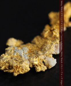 2.34gの非常に繊細かつ脆い作りの入手しづらい珍しい自然金-G0561-10