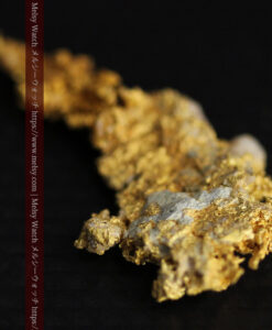 2.34gの非常に繊細かつ脆い作りの入手しづらい珍しい自然金-G0561-11