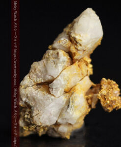 1.9gの切り立つような荒い石英の並びが面白い自然金-G0564-2