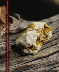 3.9gの色味や形・石の入り方などが素晴らしい自然金-G0566-16