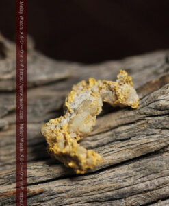 1.92gの芋虫のようなちょっと変わった形の自然金-G0567-2