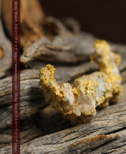 1.92gの芋虫のようなちょっと変わった形の自然金-G0567-4