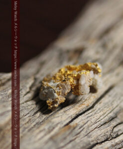 1.58gの粒の大きな石英と微細な金の結合が面白い自然金-G0570-13