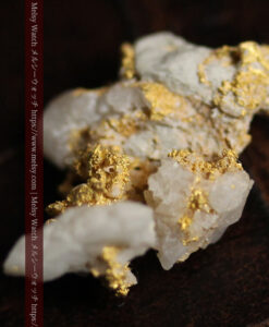 1.58gの粒の大きな石英と微細な金の結合が面白い自然金-G0570-4