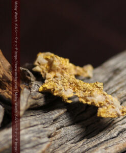 2.76gの金と石英の入り方が面白い薄くて繊細な自然金-G0572-13