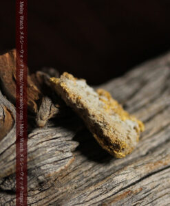 2.93gの両面で特徴の違いが楽しめる粒子の繊細な自然金-G0573-13