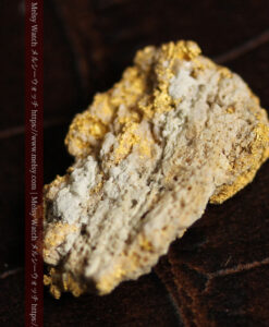 2.93gの両面で特徴の違いが楽しめる粒子の繊細な自然金-G0573-7