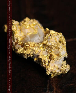 1.48gの豆粒サイズで両面に違いが見える自然金-G0574-4