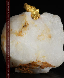 7.22gの石英に鎮座しているご神体のような自然金-G0241-2