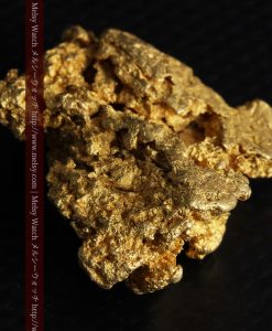 16.45gの自立する狛犬のような姿の自然金-g249-11