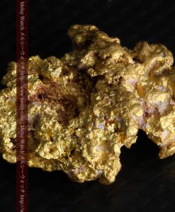 7.45gの自立して飾れる雰囲気の良い自然金-g0252-10