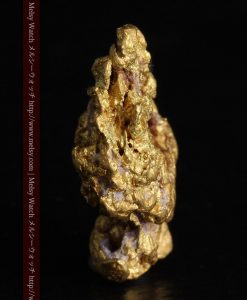 7.45gの自立して飾れる雰囲気の良い自然金-g0252-3