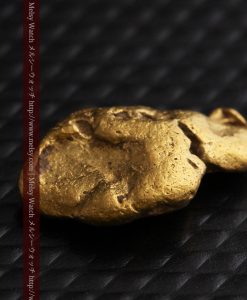 2.17gの愛嬌ある姿の自然金-g0256-6