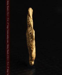 1.99gの薄い板のような平らな自然金-g0260-4