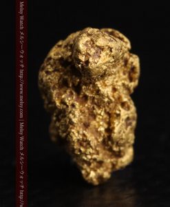 1.91gの座った犬のような形をしている自然金-g0264-4