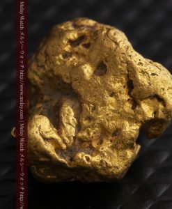 4.1gの小粒ながら重量感も楽しめる自然金-g0266-6