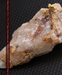 8.06gの透明感ある大きな石英付きの自然金-g0267-9