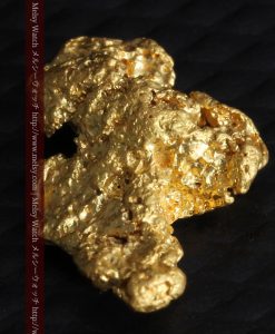 1.36gの色合いや形の綺麗な自然金-g0274-6